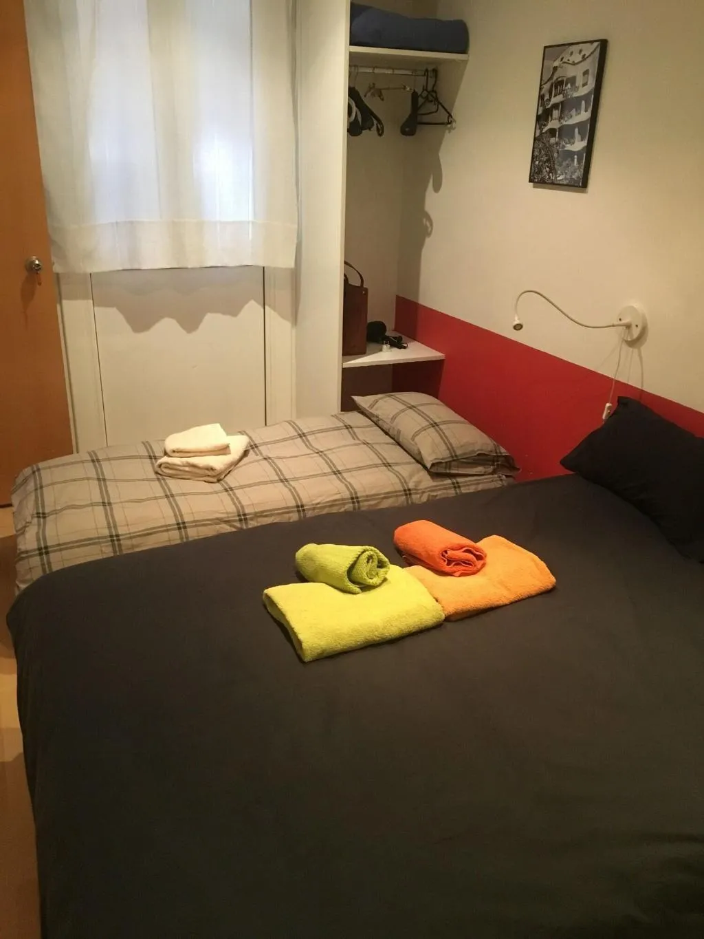 Room, Nisia, Barcelona