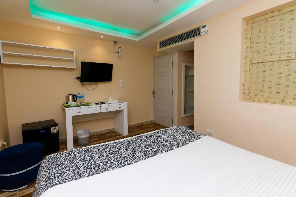 Room, Turquoise Pyramids Hotel, Cairo
