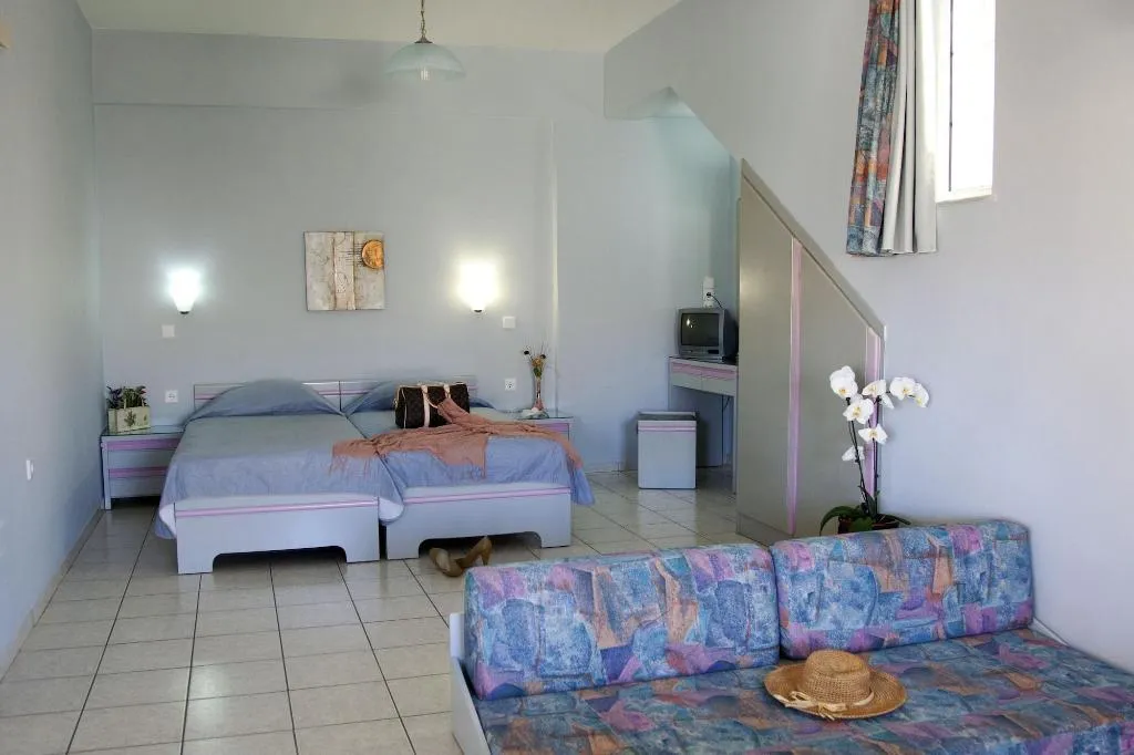 Room, Ermis Suites, Crete