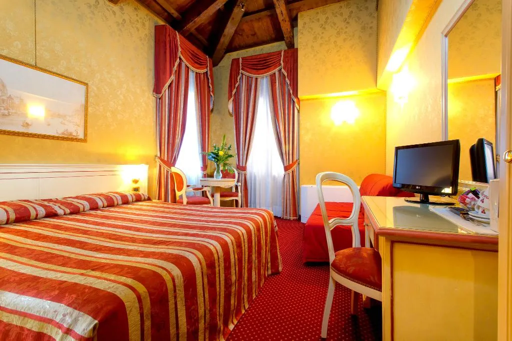 JUNIOR SUITE STANDARD Room, Ca' San Polo - Ferretti Hotels Collection, Venice