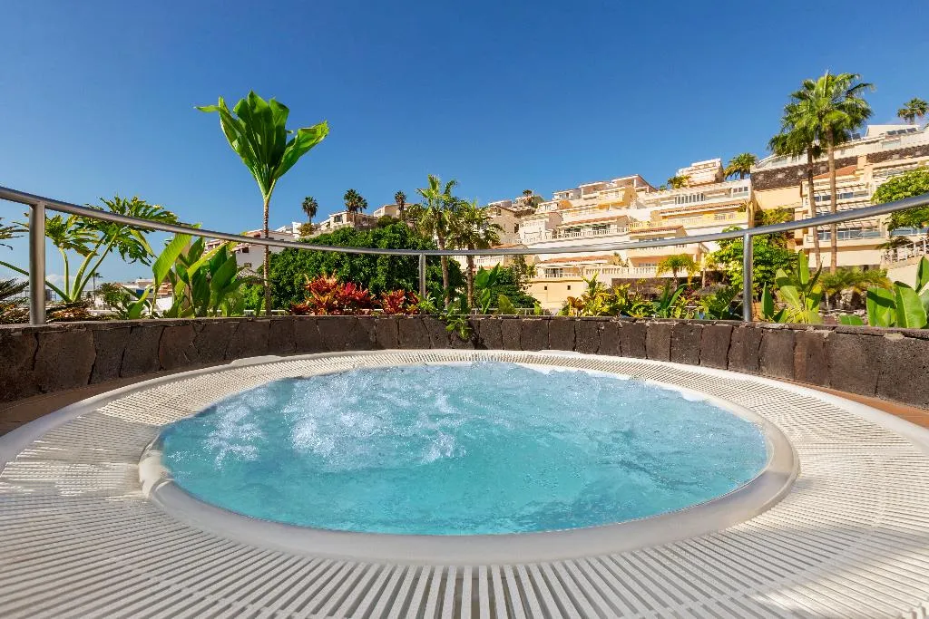 Pool, Wyndham Residences Tenerife Costa Adeje, Tenerife