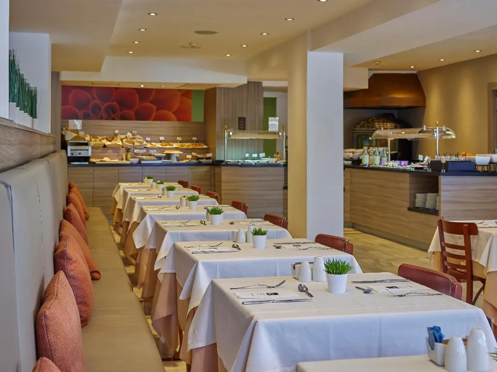 Restaurant, BQ Augusta, Majorca