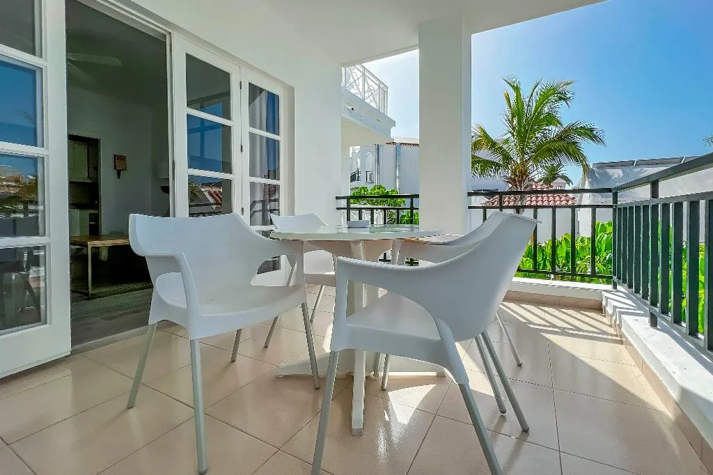 Room, Parque del Sol, Tenerife