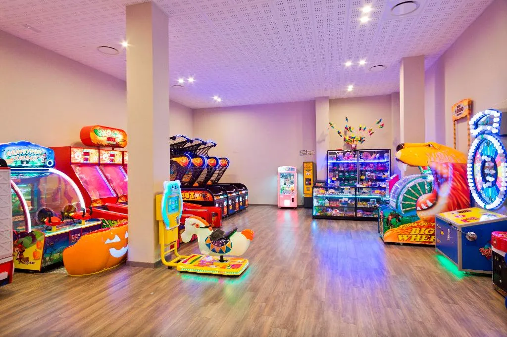 Sports and Entertainment, Best Costa Ballena, Costa De La Luz