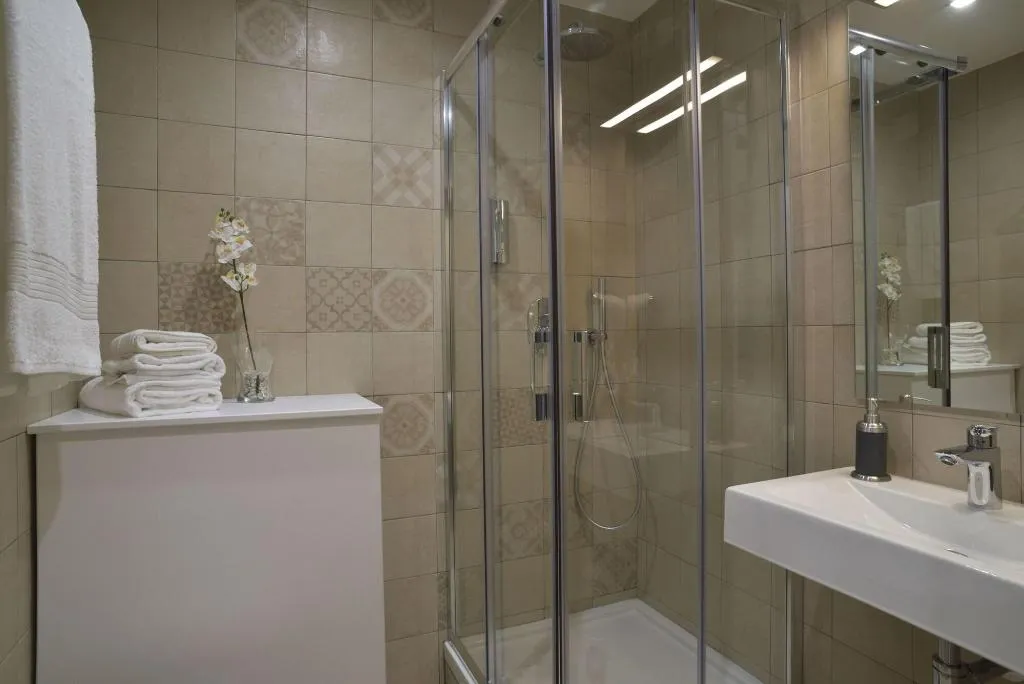 Room, B B Emme21, Naples