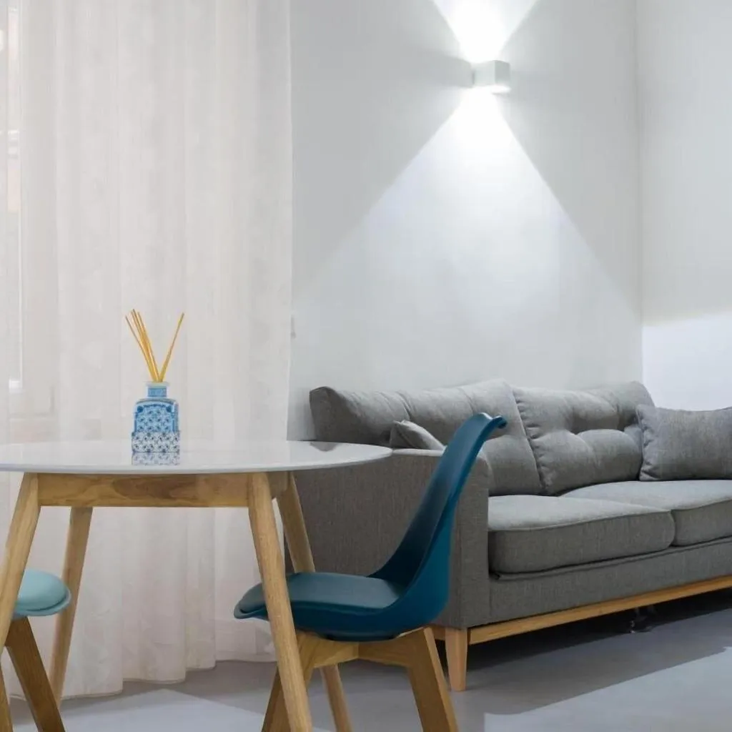 Room, Dada Suite, Naples