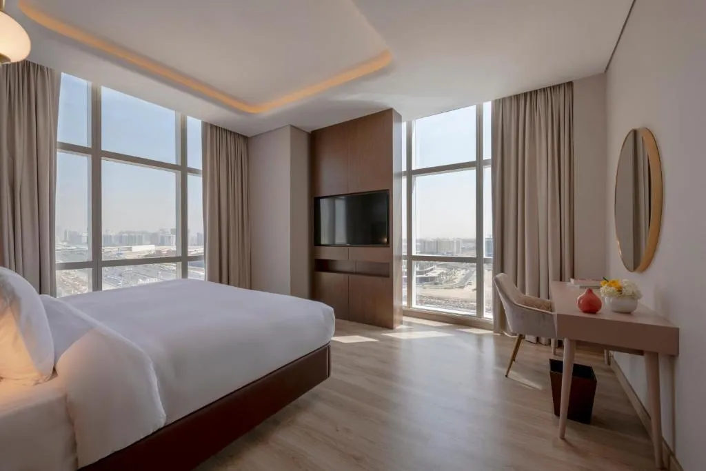 SUITE DELUXE CITY VIEW Room, Movenpick Jumeirah Village Triangle, Dubai
