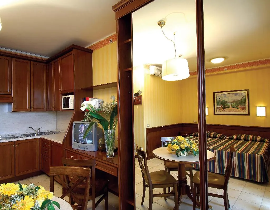 STUDIO STANDARD Room, Ripamonti Residence & Hotel Milan, Milan
