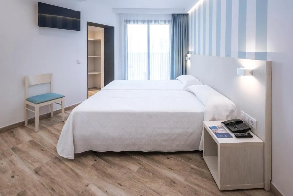 Double or Twin SUPERIOR Room, Mercé, Costa Brava