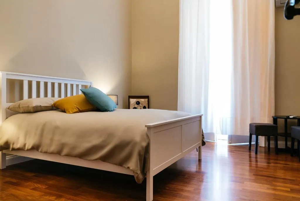 Room, Le 4 Leggende, Catania