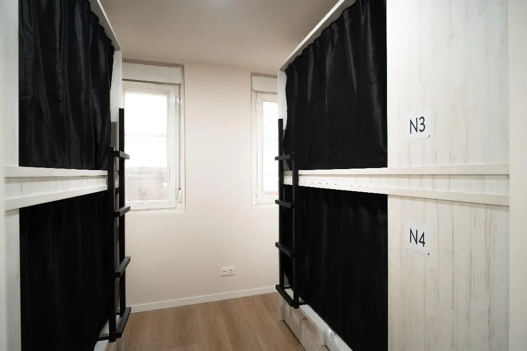 Bed in dormitory CAPACITY 4 ONE BEDROOM Room, Adventure Hostel Madrid, Madrid