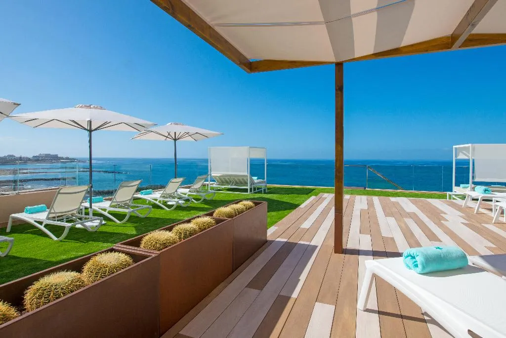 Terrace, Iberostar Waves Bouganville Playa, Tenerife