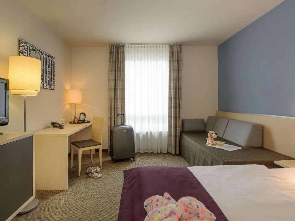 DOUBLE QUEEN SIZE BED Room, Sunday Hotel Berlin City West, Berlin