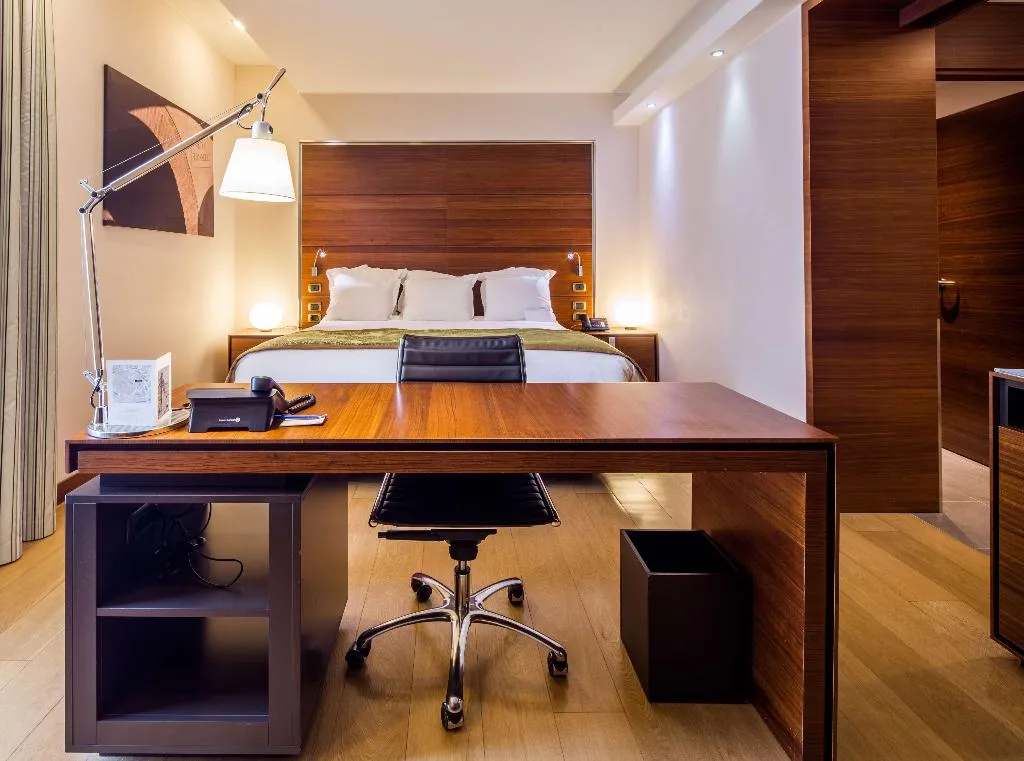 JUNIOR SUITE KING SIZE BED Room, Best Western Premier BHR Treviso Hotel, Venice