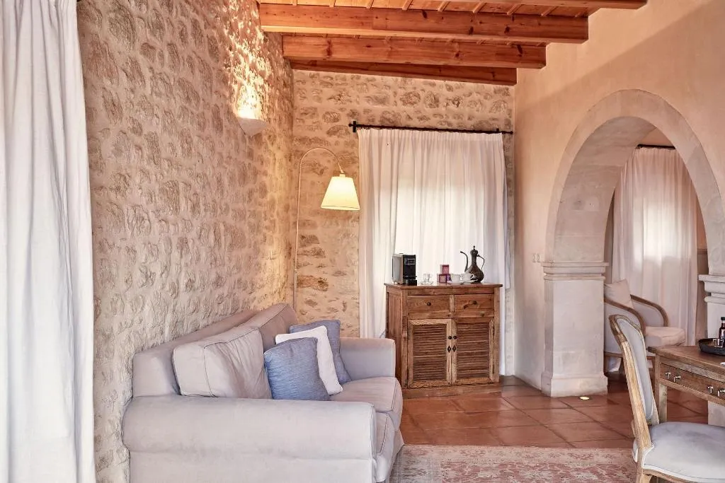 Room, Kapsaliana Village Hotel, Crete