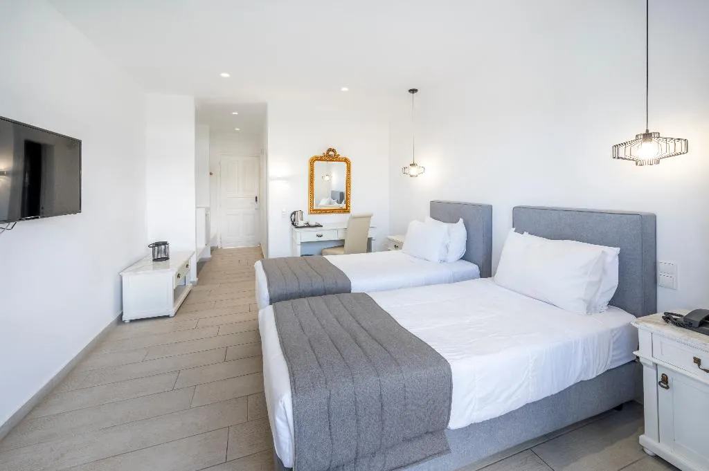 DOUBLE SUPERIOR WITH BALCONY Room, SMY Mediterranean White, Athens