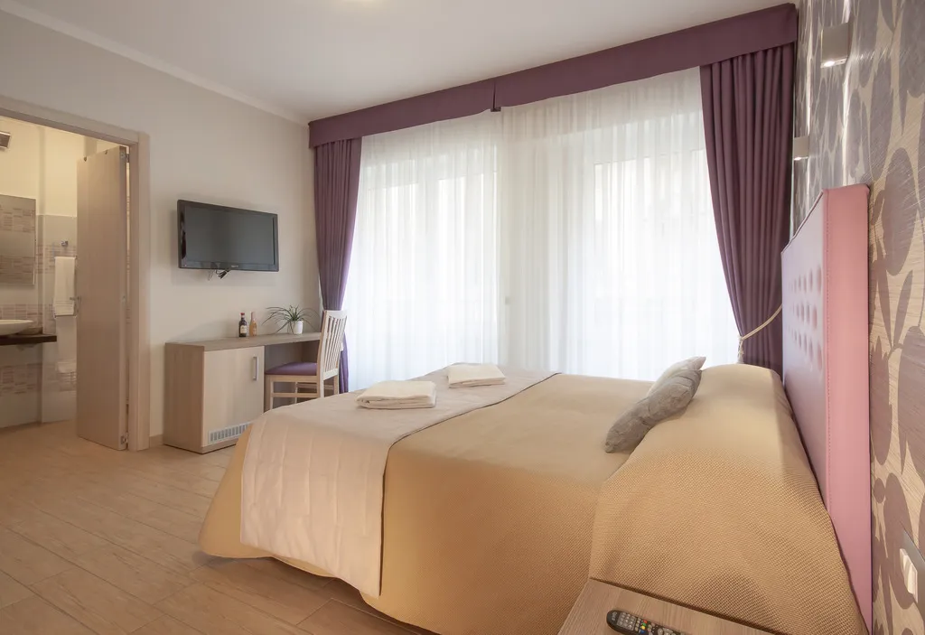 SINGLE STANDARD Room, Rome Kings Suite, Rome