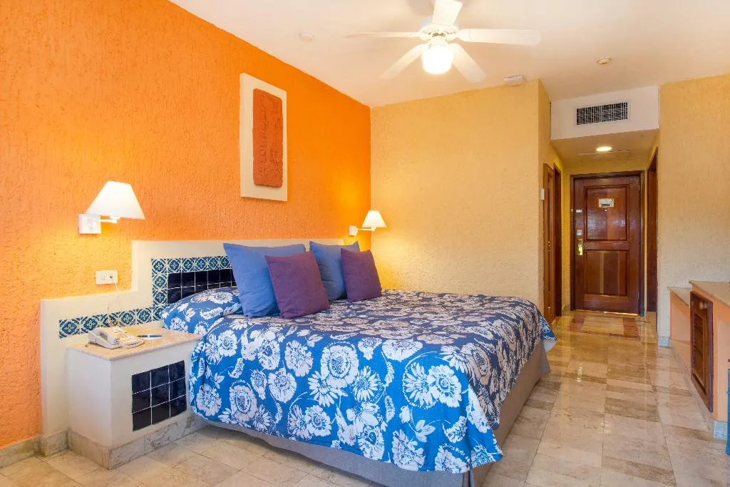 SINGLE STANDARD Room, Iberostar Waves Tucan All Inclusive, Cancun Area