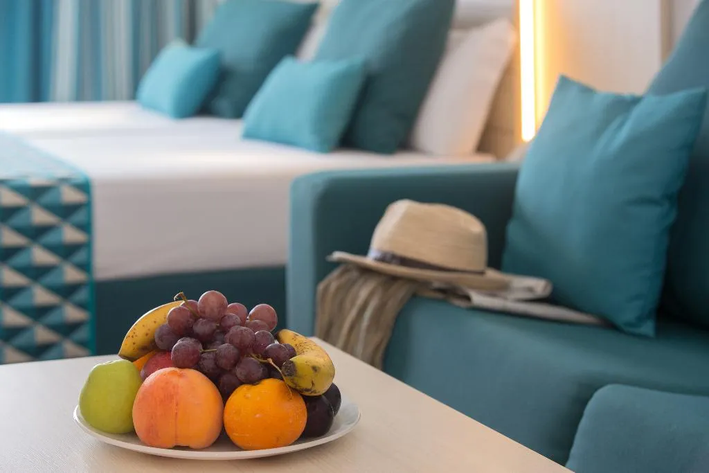 JUNIOR SUITE CAPACITY 4 Room, Hotel Luxor, Majorca