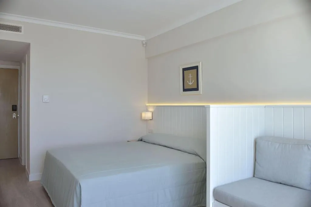 Room, Sunrise Gardens Aparthotel, Cyprus