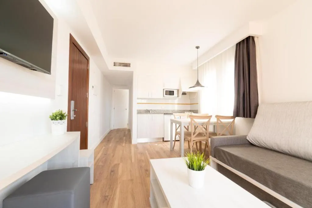 Room, Aparthotel Ciudad Laurel, Majorca