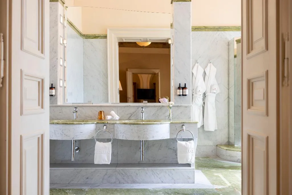 SUITE STANDARD Room, NH Collection Prague Carlo IV, Prague