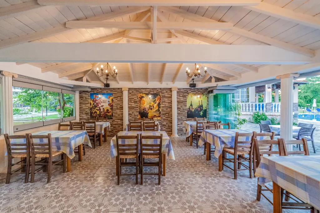 Restaurant, Sintrivanis Resort Beach, Thessaloniki