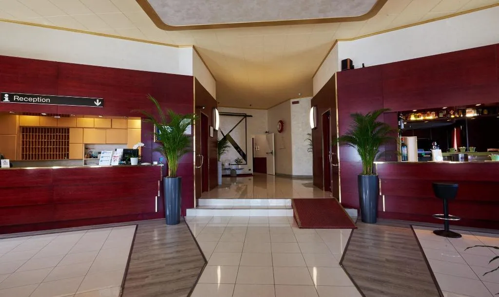 Lobby, Atlantic, Milan