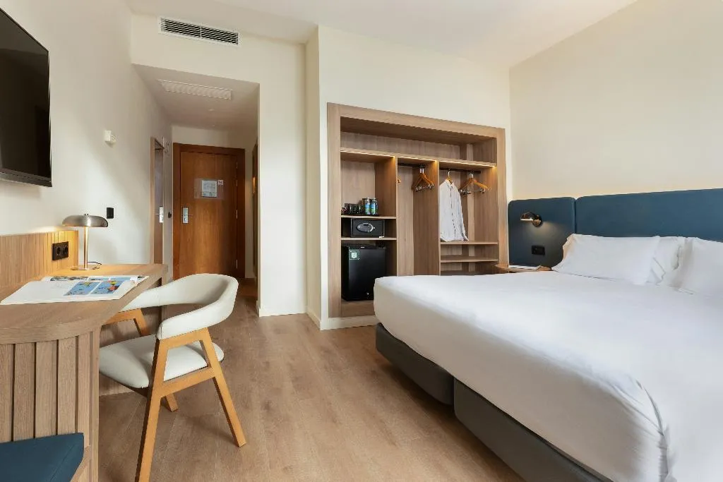DOUBLE SINGLE USE SUPERIOR SEA VIEW Room, Sercotel Kalma Sitges, Costa Brava