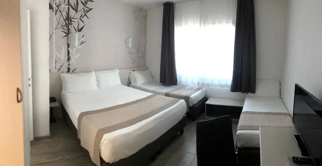 Room, Nuova Mestre, Venice