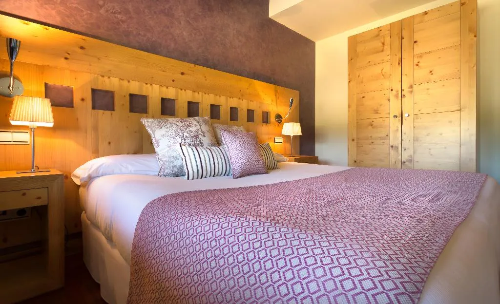 JUNIOR SUITE STANDARD Room, Puerta de Gredos, Madrid