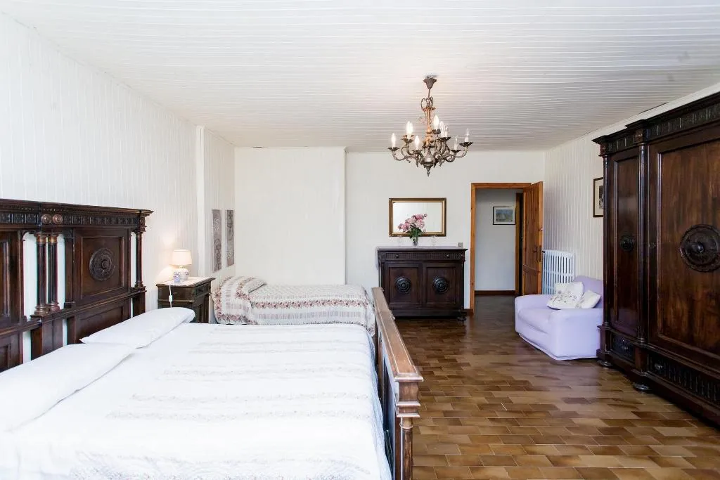 APARTMENT CAPACITY 7 Room, Podere Caldaruccio La Pineta, Perugia