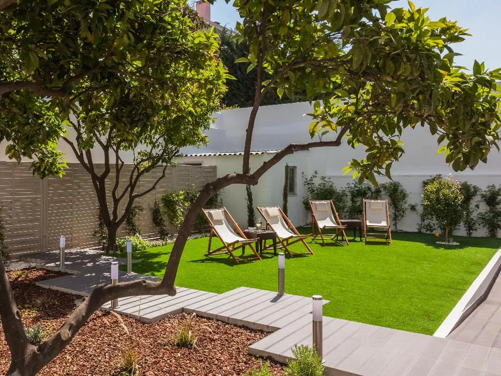 Terrace, Vila Garden Guesthouse, Lisbon