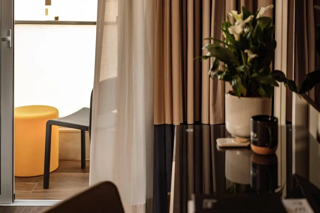 Double or Twin EXECUTIVE KING BED Room, Hotel 115 The Strand Hotel and Suites, Malta