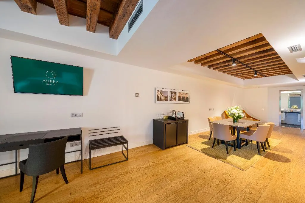 JUNIOR SUITE STANDARD Room, Áurea Convento Capuchinos by Eurostars Hotel, Madrid