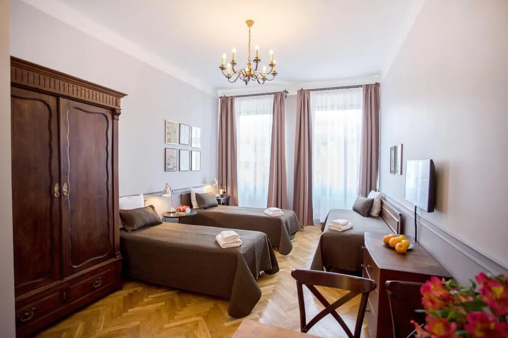 Room, Scharffenberg Apartments Main Square, Krakow