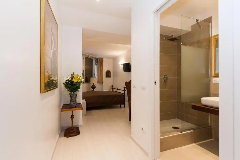 Room, La Locanda Del Pino, Milan