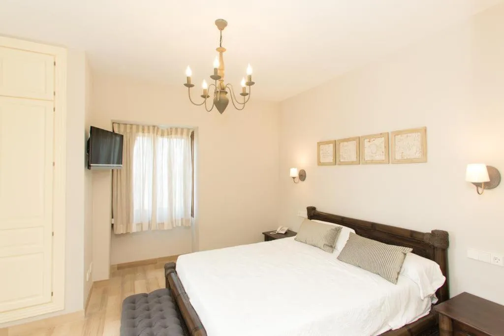 FAMILY ROOM STANDARD Room, Villas AV Las Lomas de Marbella, Costa Del Sol