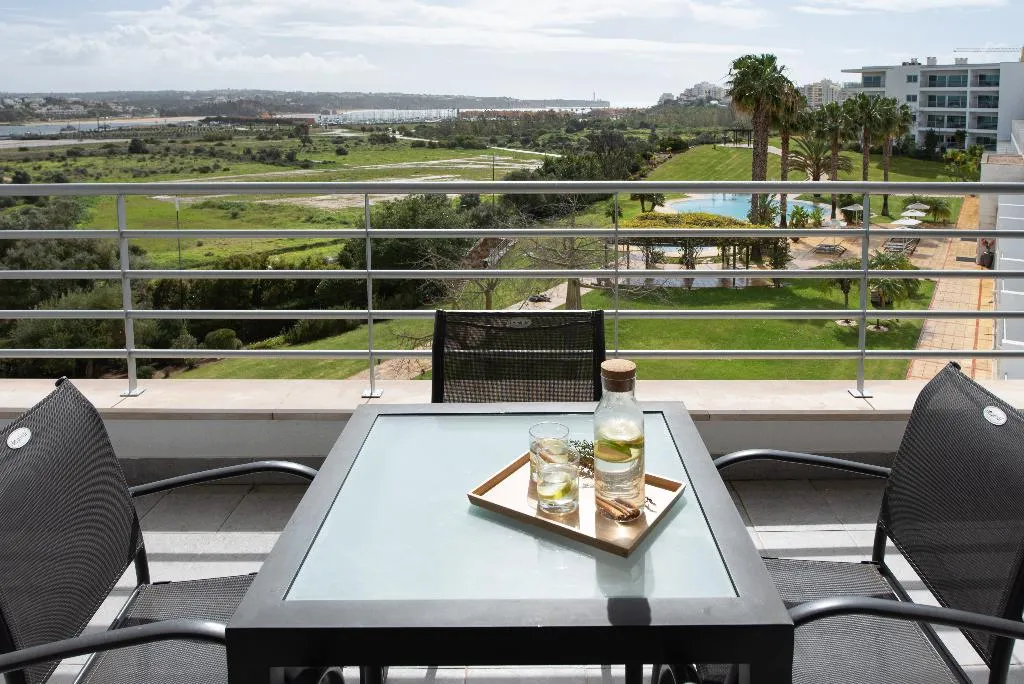APARTMENT DUPLEX WITH VIEWS Room, Vista Marina Apartamentos Turisticos, Algarve