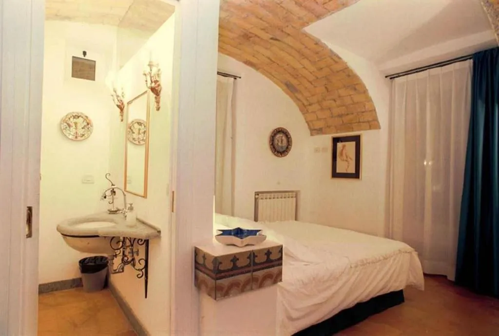 Room, Villino Corbelli, Rome