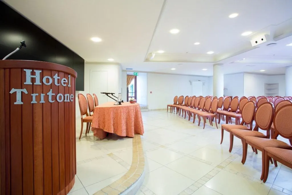 Conferences, Tritone, Catania