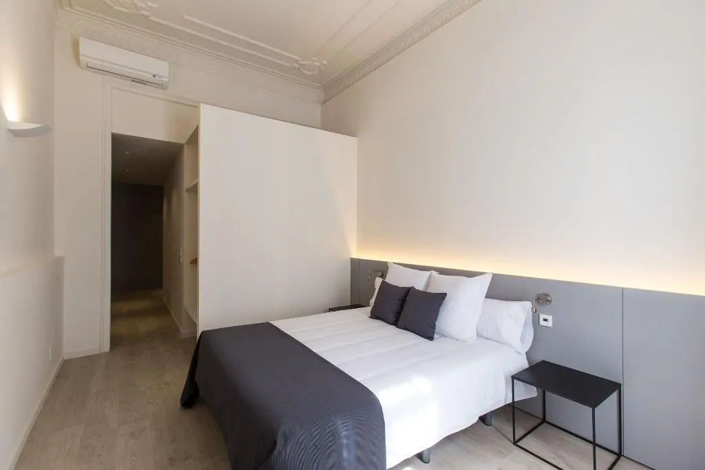 Room, Izaila Plaza Catalunya, Barcelona
