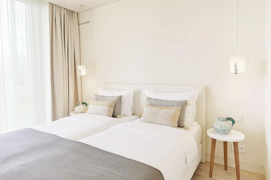 Room, White Shell Beach Villas, Algarve
