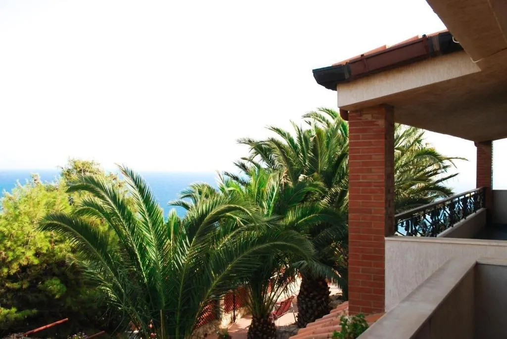 Room, B&B Villa Sorriso, Catania