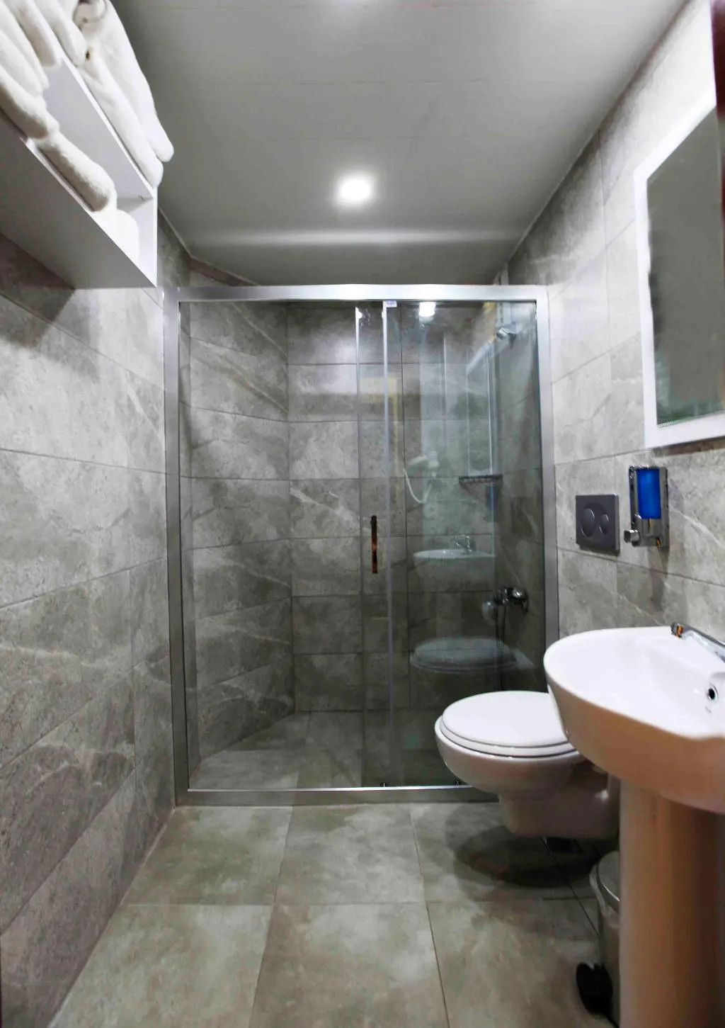 FAMILY ROOM TWO BEDROOMS ONE BATHROOM Room, Sunlight Garden Hotel, Antalya