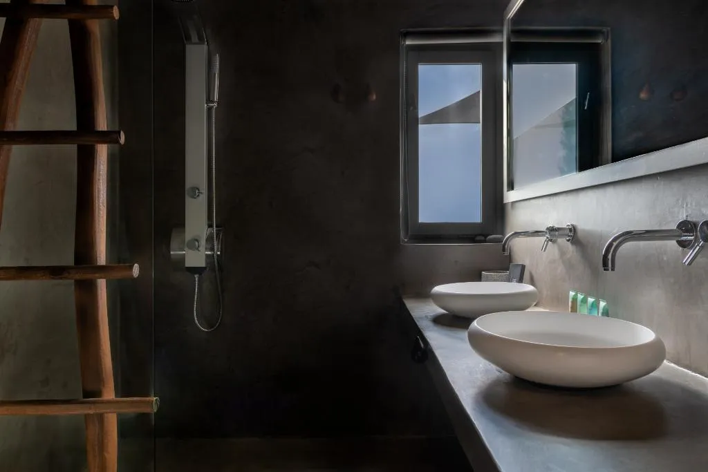 SUITE DELUXE Room, West East Suites, Santorini