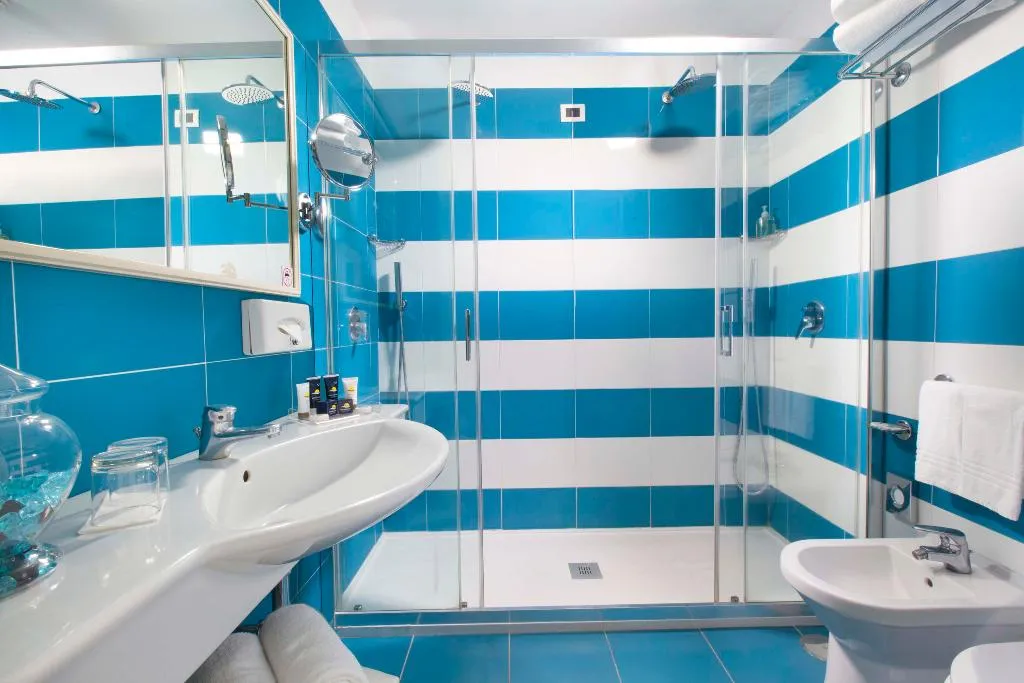 Double or Twin PARTIAL SEA VIEW Room, Atlantic Palace, Naples