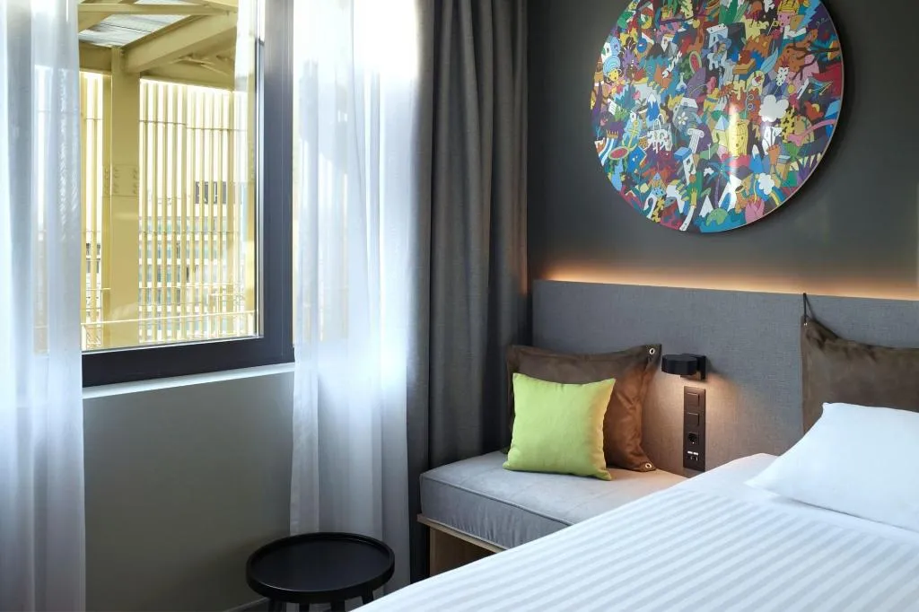 Room, Moxy Athens City, Athens