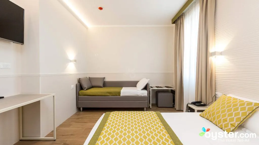 TRIPLE SUPERIOR Room, Marco Polo, Rome