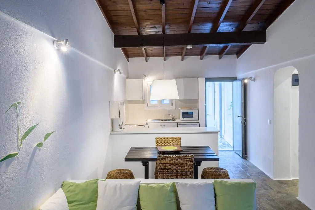 FAMILY ROOM STANDARD Room, Skiathos Holidays Hotel, Skiathos